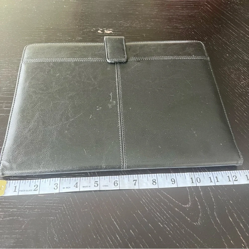 Black Professional Leather Resume Holder with Pockets and Calculator EUC